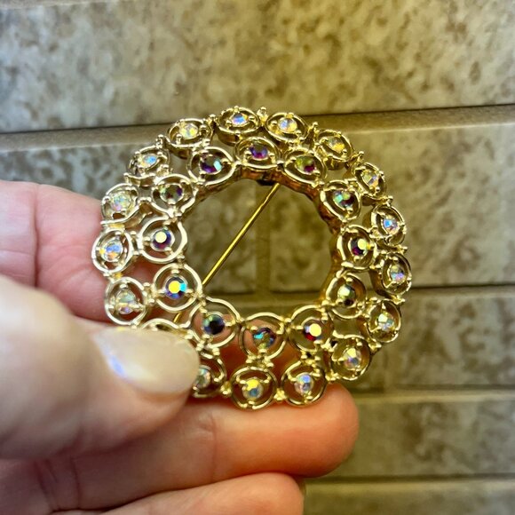 Vintage Crystal Beaded Round Wreath Brooch Pin by DODDS - Picture 5 of 10
